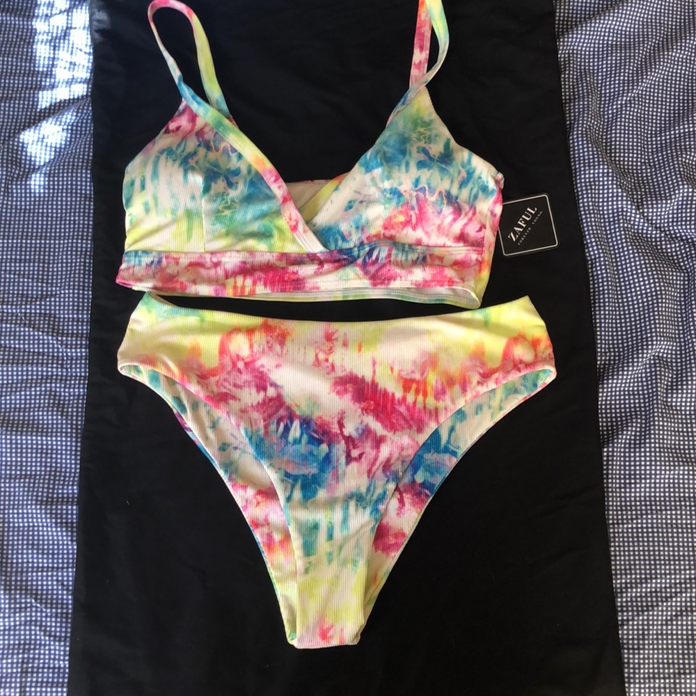 Bikini